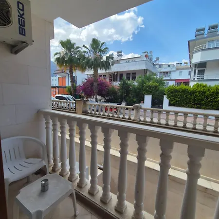 Hotel Dinara